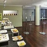 إن إتش سيتي 4* بودابست