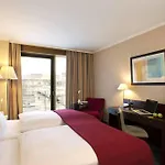 إن إتش سيتي 4*