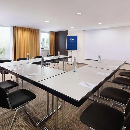 Nh מלון 4*
