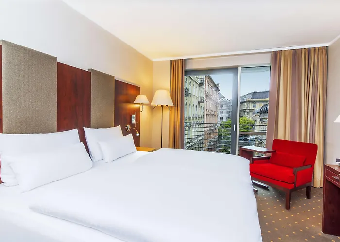 Nh布达佩斯市酒店 4* 布达佩斯