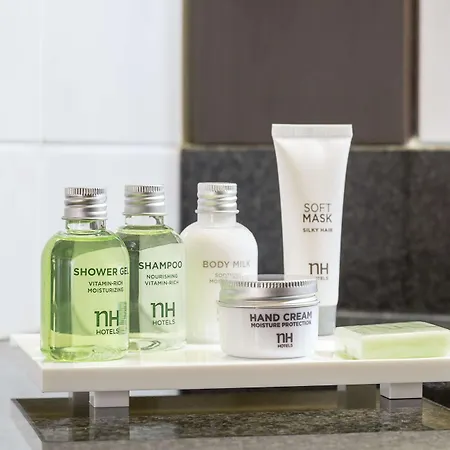 ホテル Nh シティ 4*