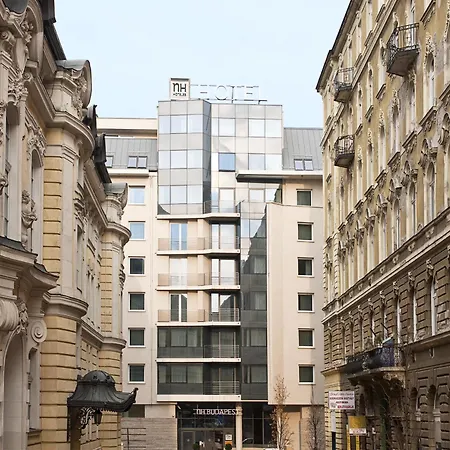 ホテル Nh シティ 4*